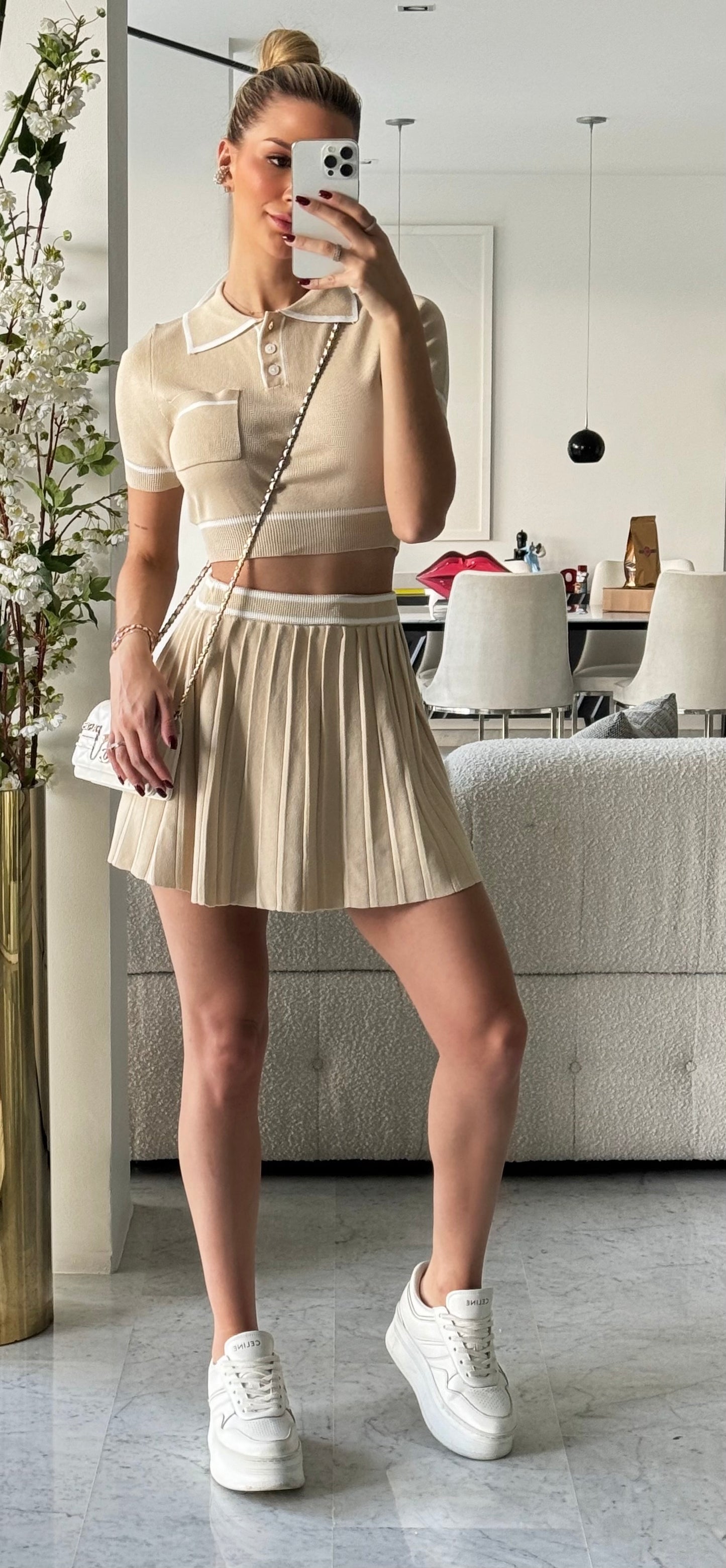 Set de falda y top marrón con rayas