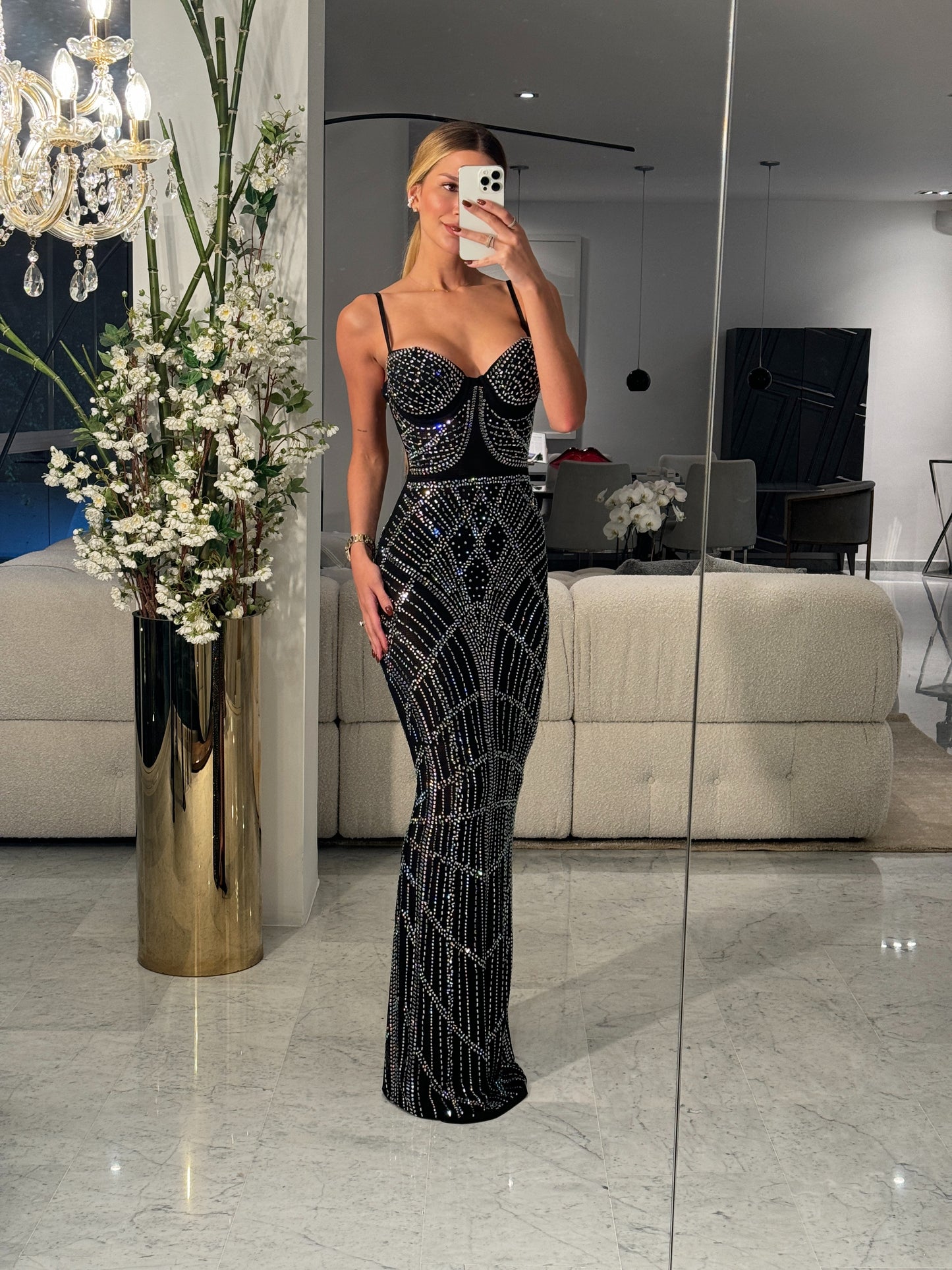 Maxi vestido de brillantes negro con plateado