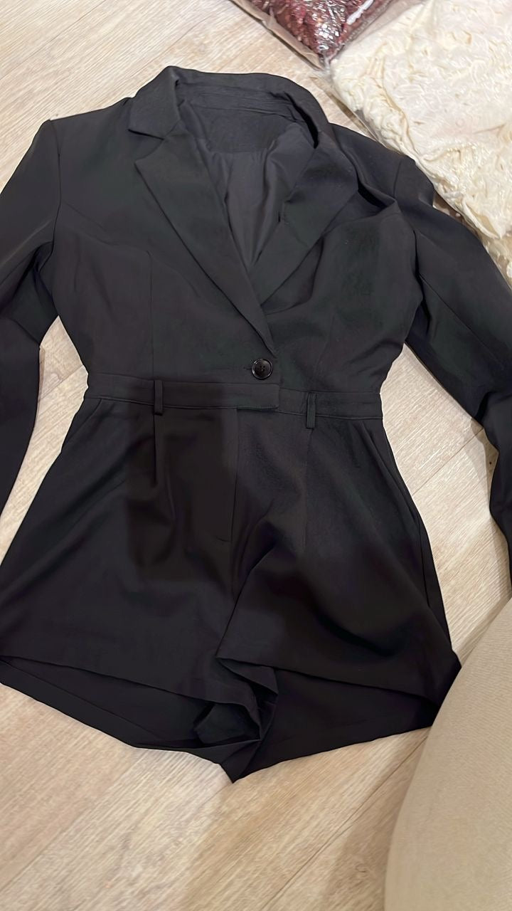 Romper tipo blazer S cb $95
