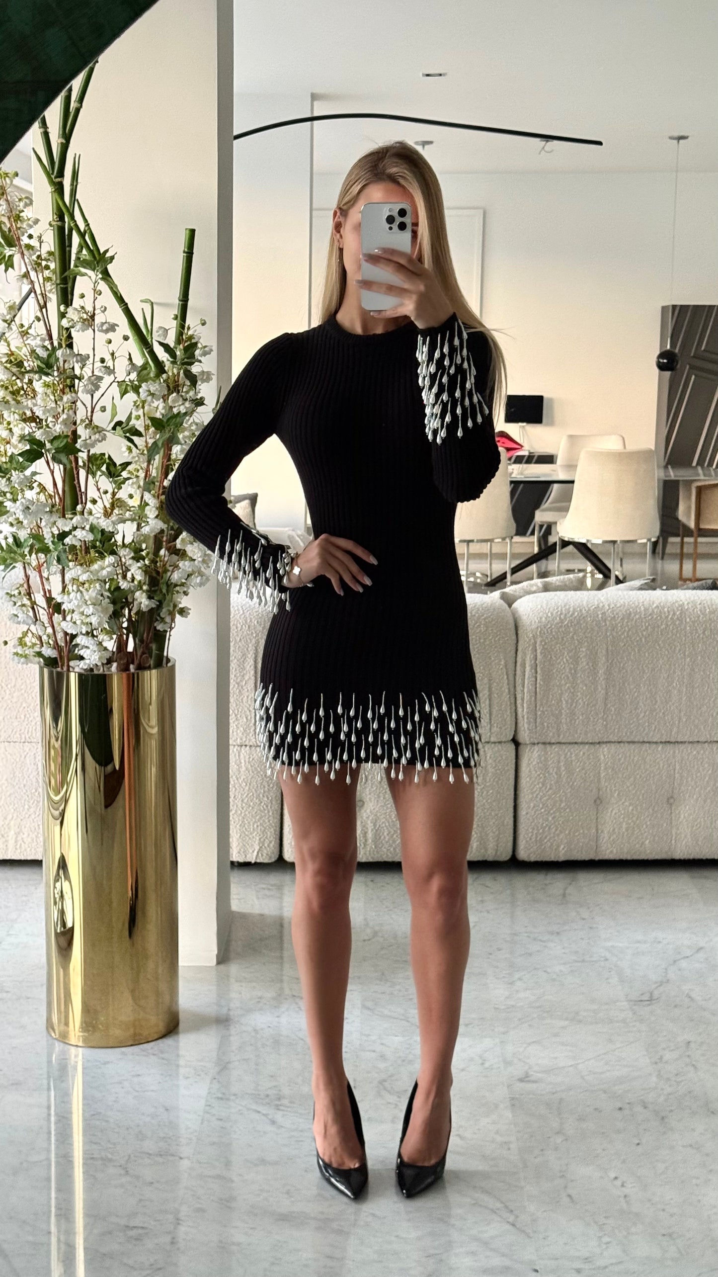 Vestido negro con perlas blithe