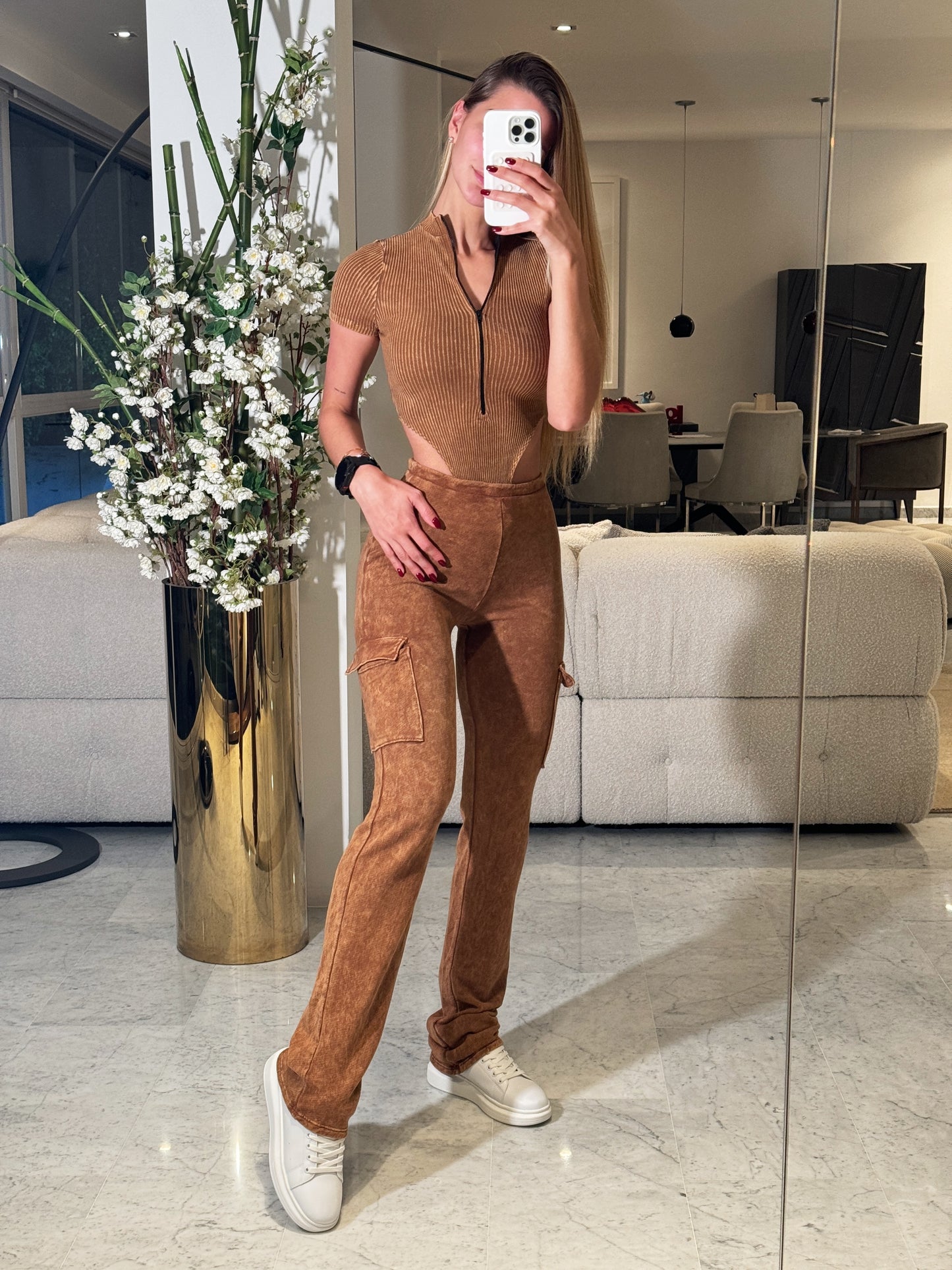 Set de body y pant deportivo marrón