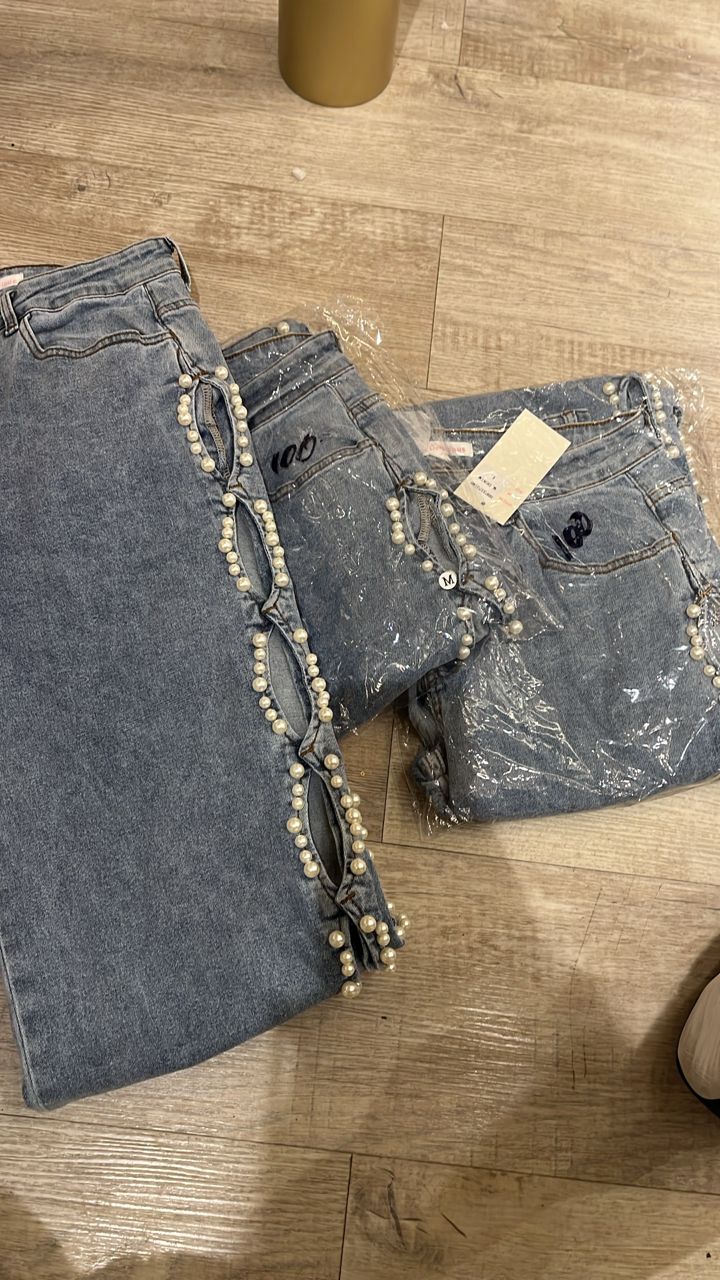 Jeans con perlas hot delicious
