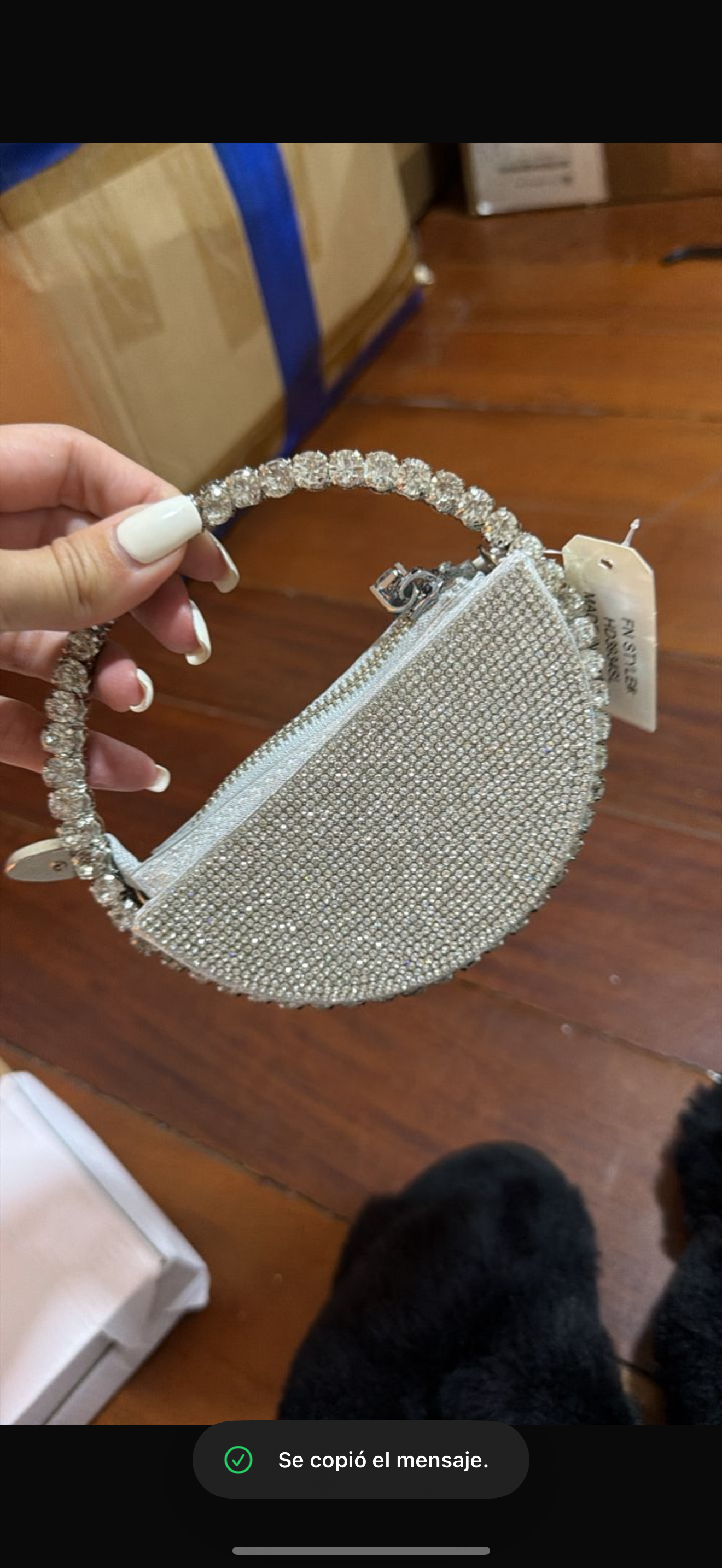 Carera redonda con brillantes plateado cb