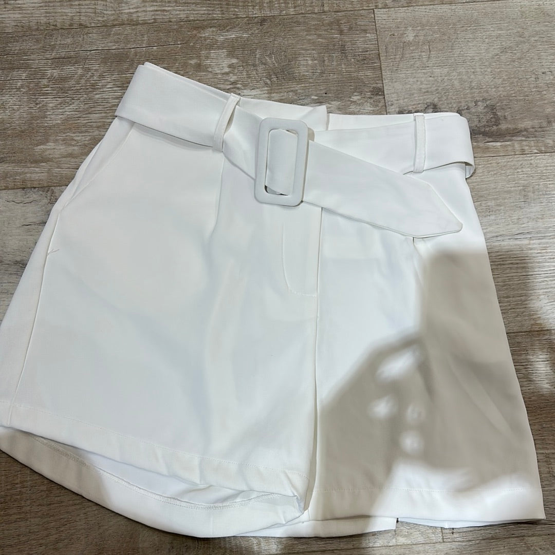Short de vestir blanco