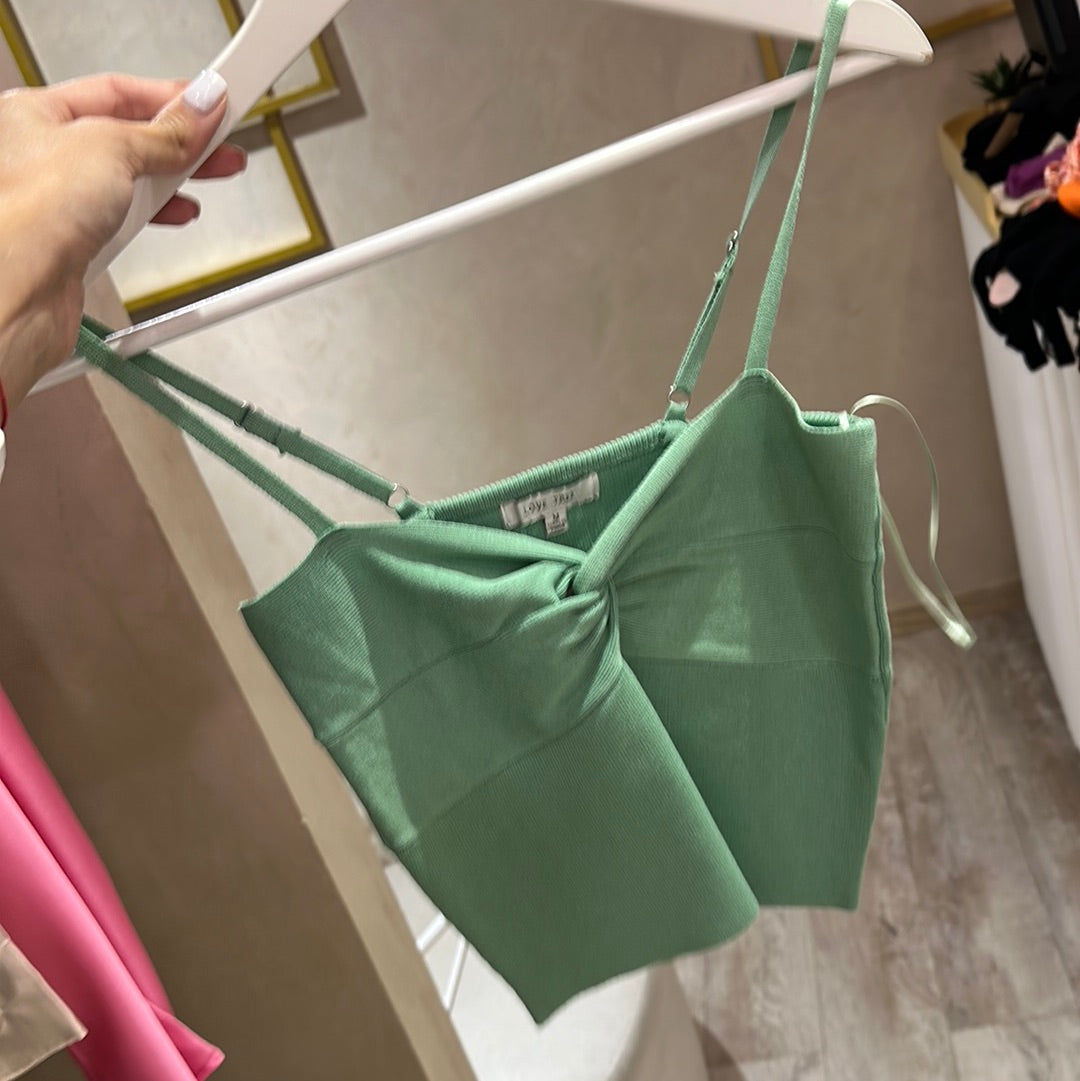 Croptop acanalado verde claro