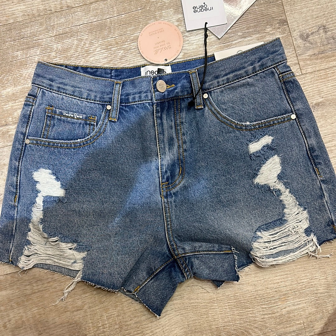 Short de jeans roto