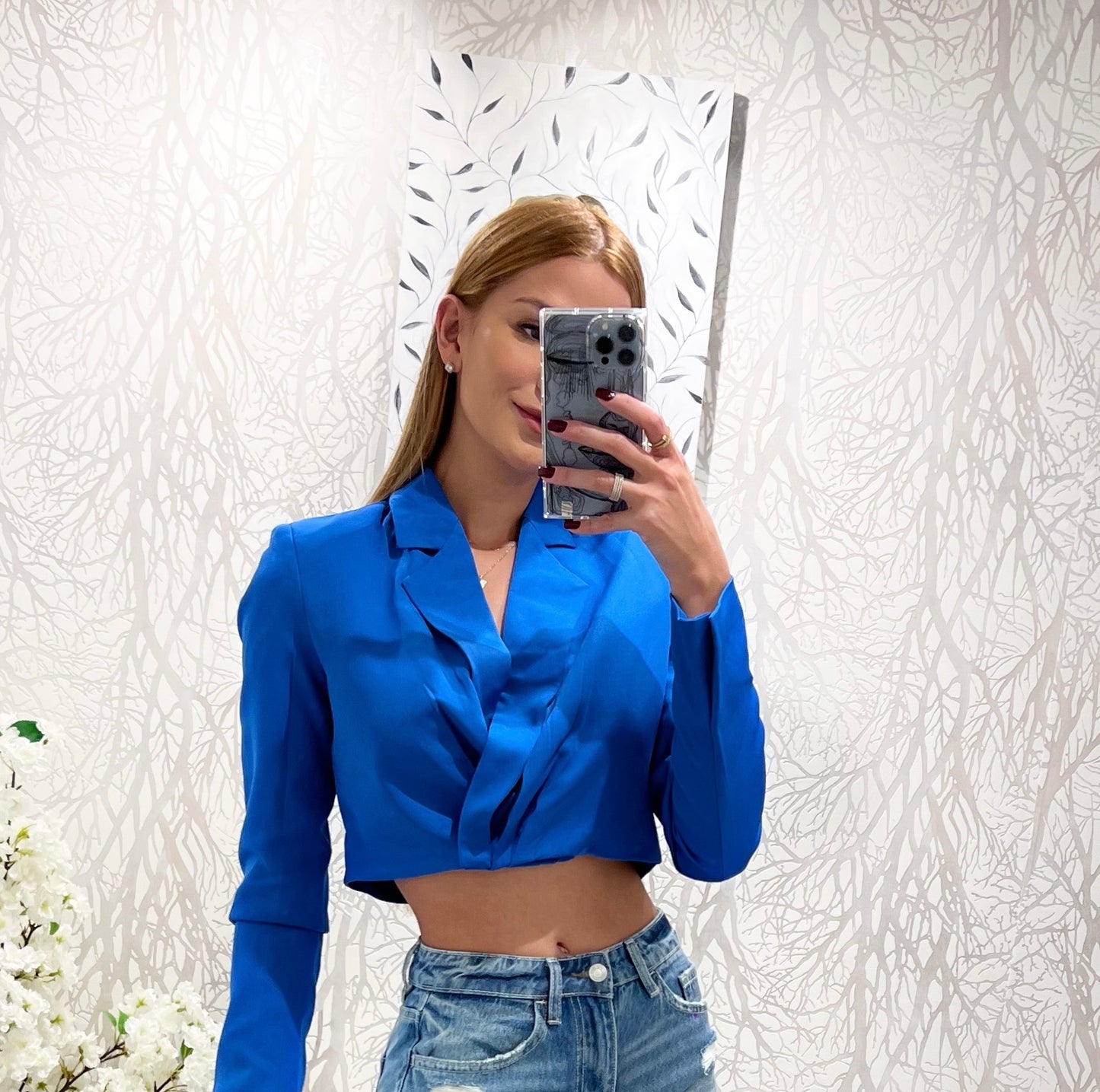 Blazer azul cobalto corto