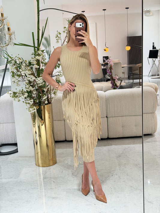 Vestido beige con flecos rivir