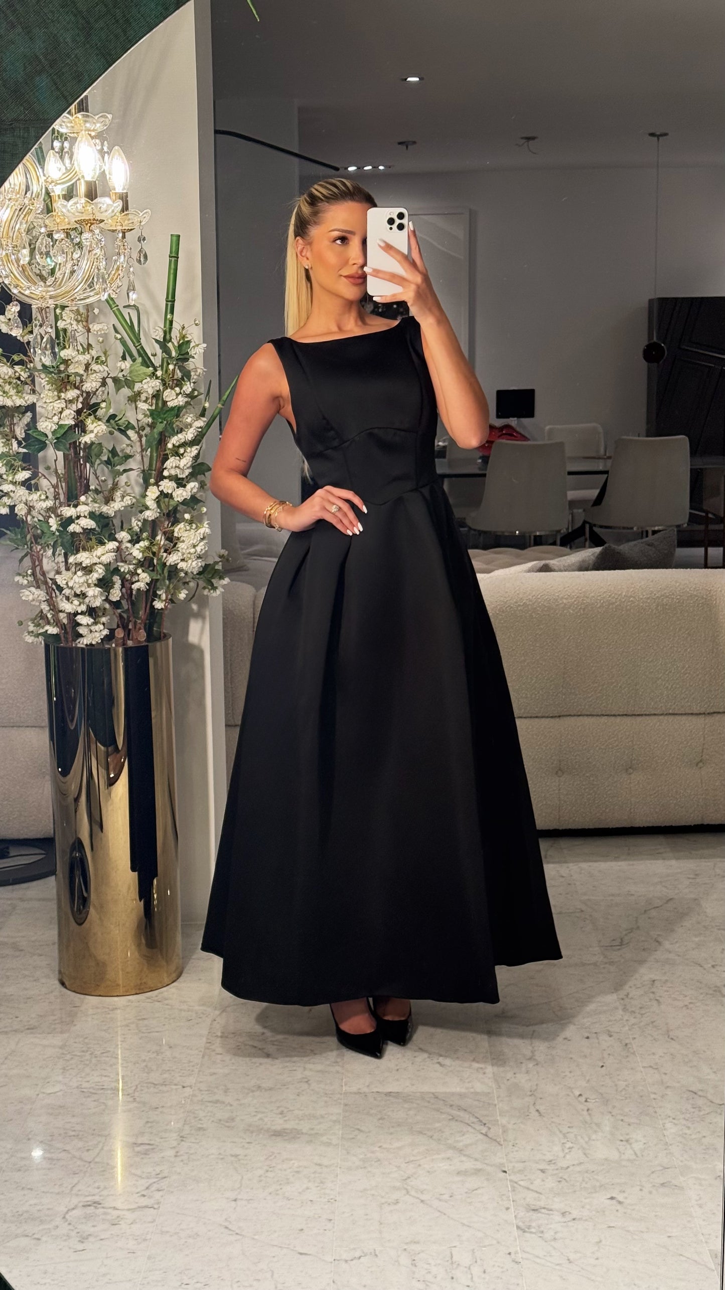 Vestido negro satinado princesa cb 1s
