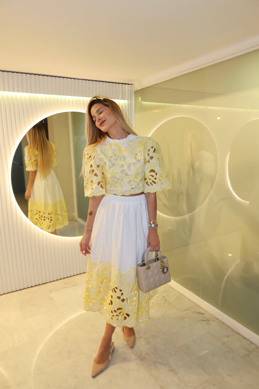 Set amarillo con blanco ce more