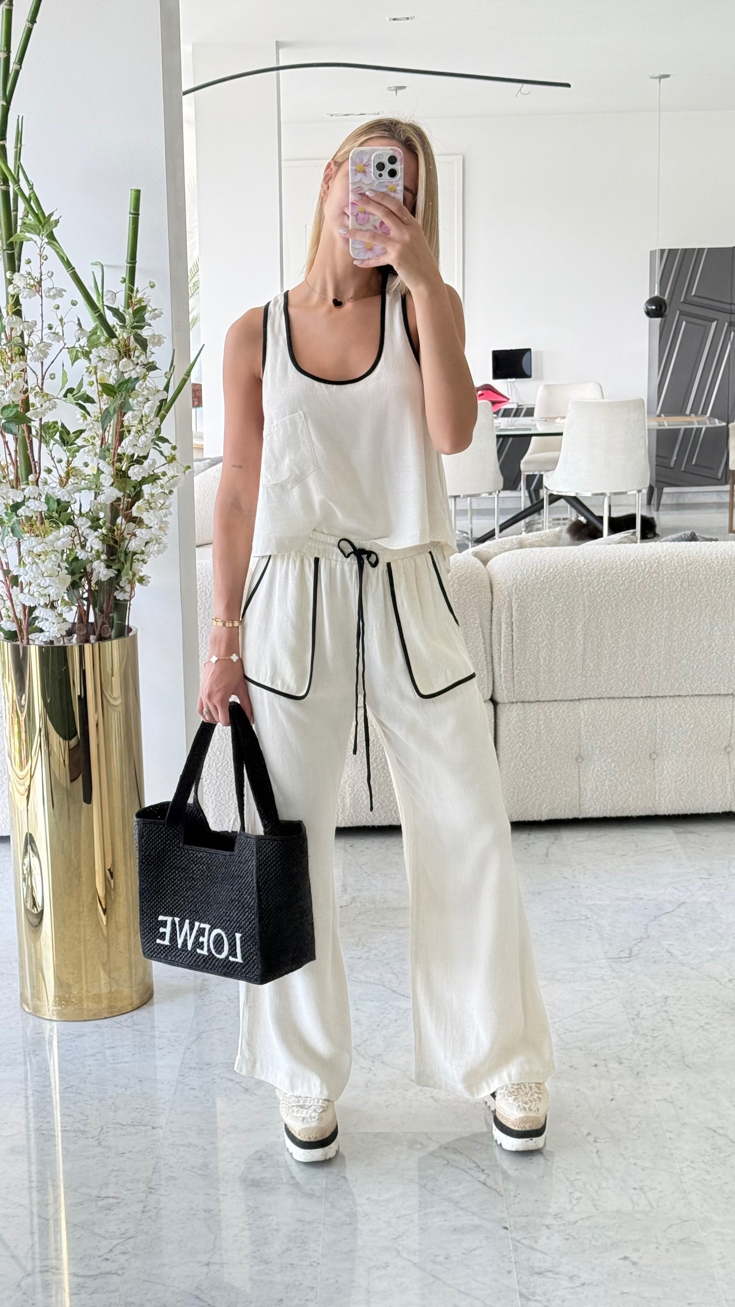 Set beige con negro Illa Illa