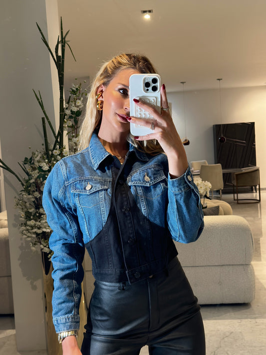 Chaqueta de jeans con negro