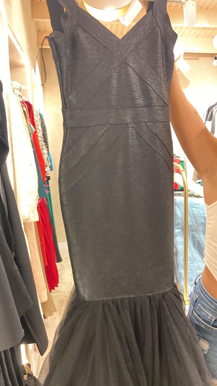 Vestido negro con tull bandage cb