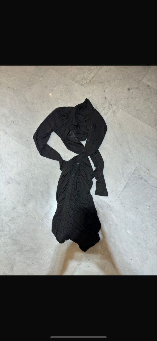 Vestido negro de botones