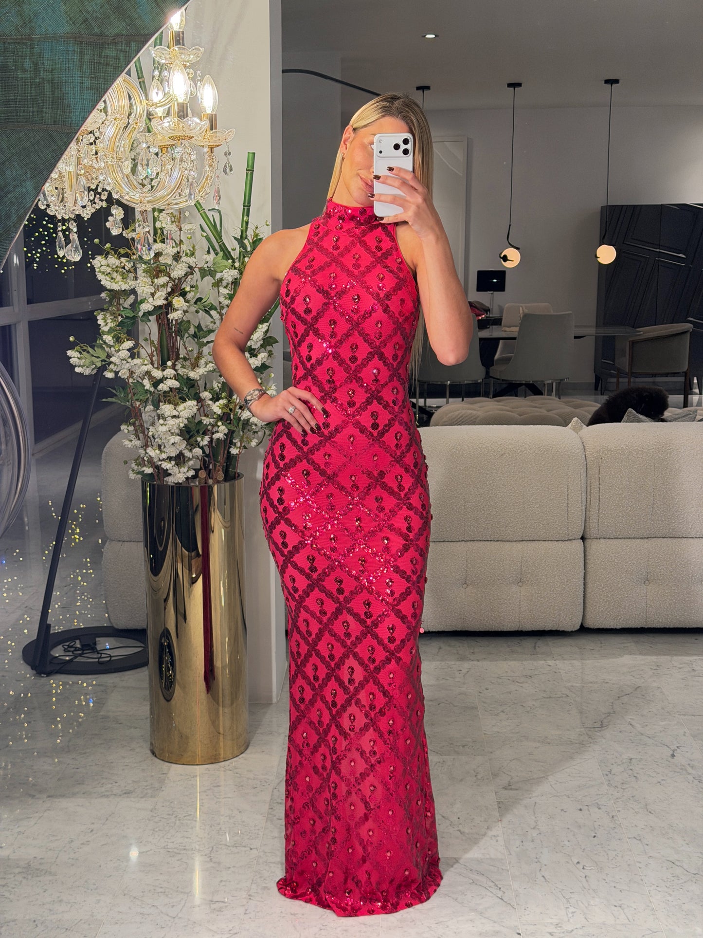 Vestido fucsia con lentejuelas cb $180
