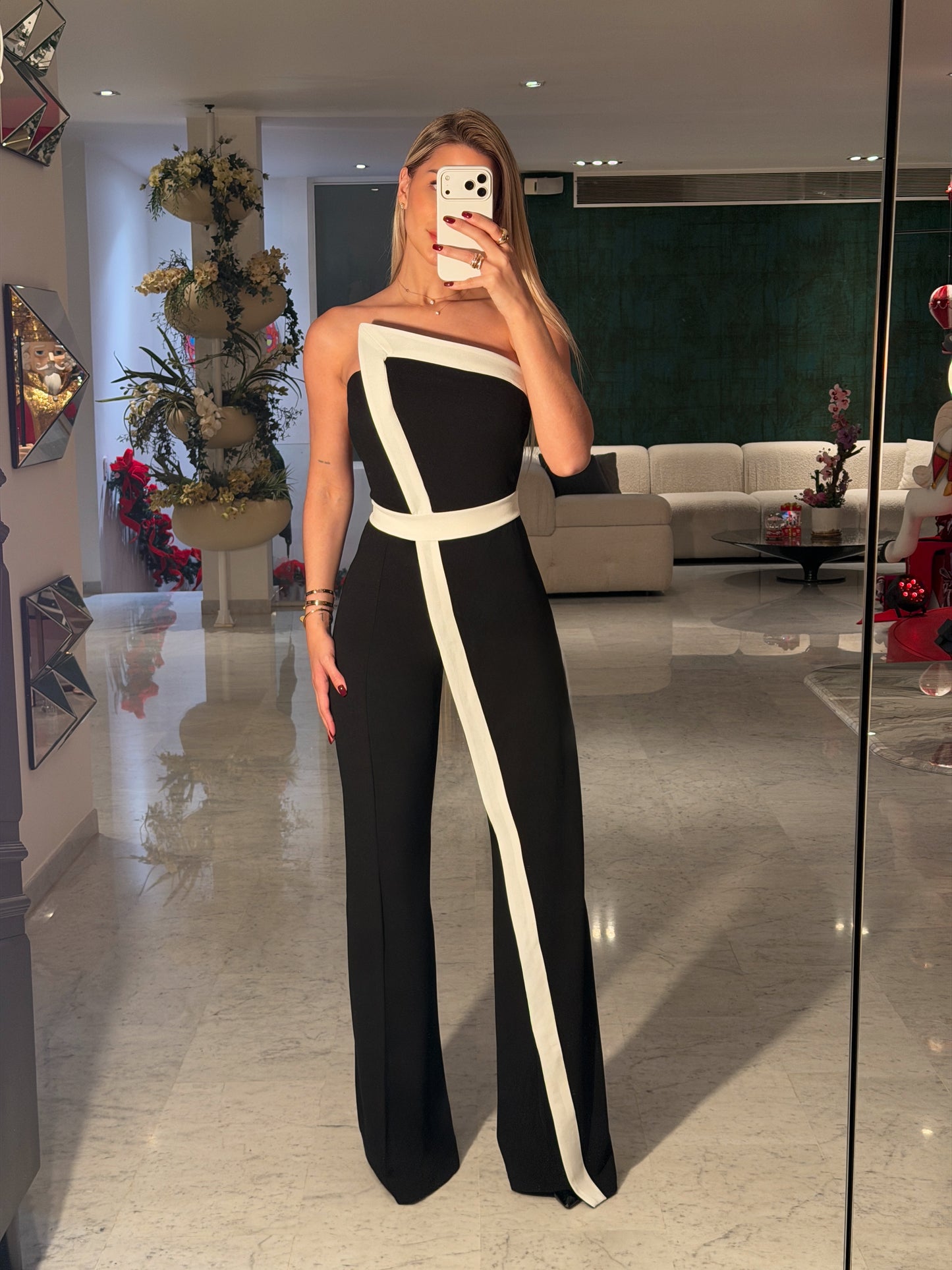Jumpsuit negro con blanco 1/1 cb $