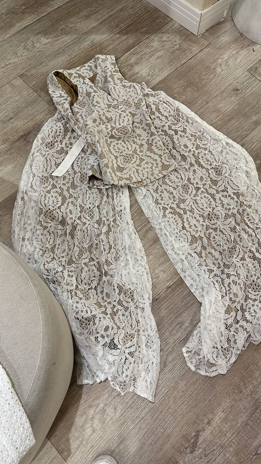 Set blanco de encaje con beige cb $120