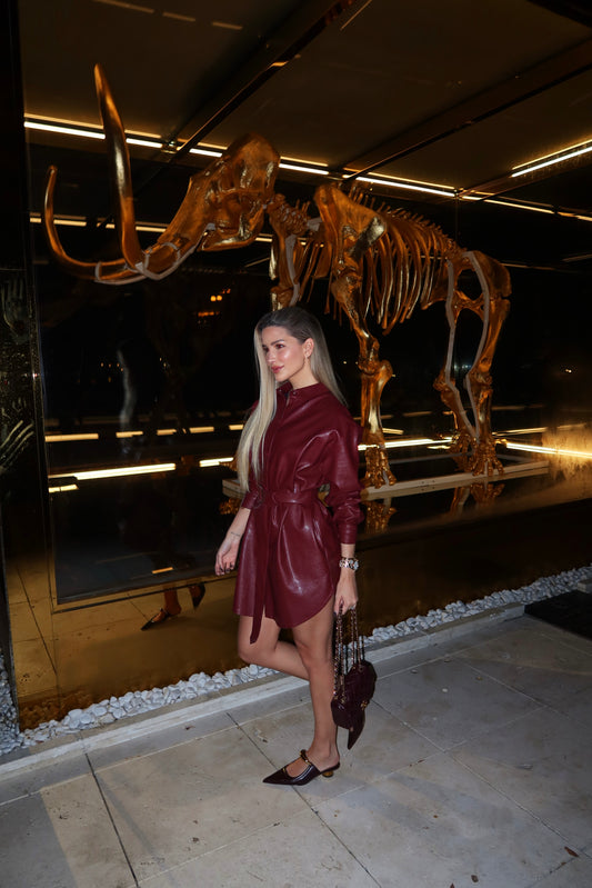 Vestido cuerina vino mulla