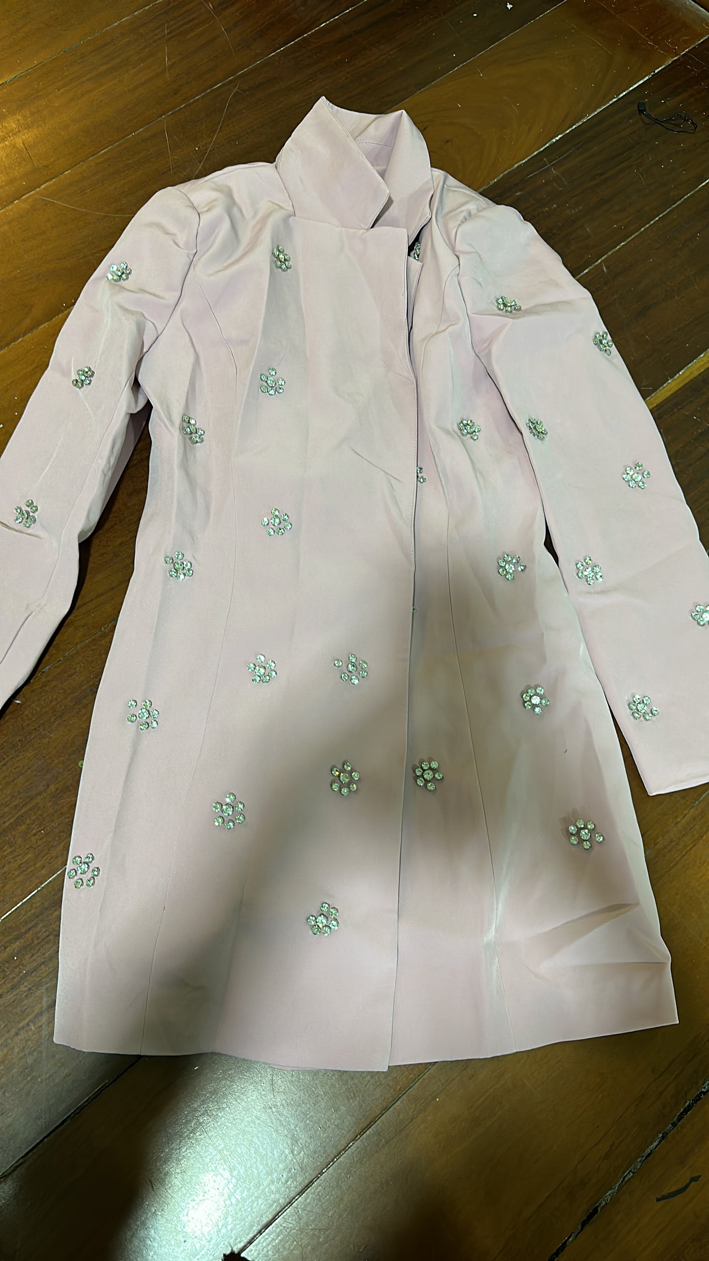 Vestido rosa toques brillantes
