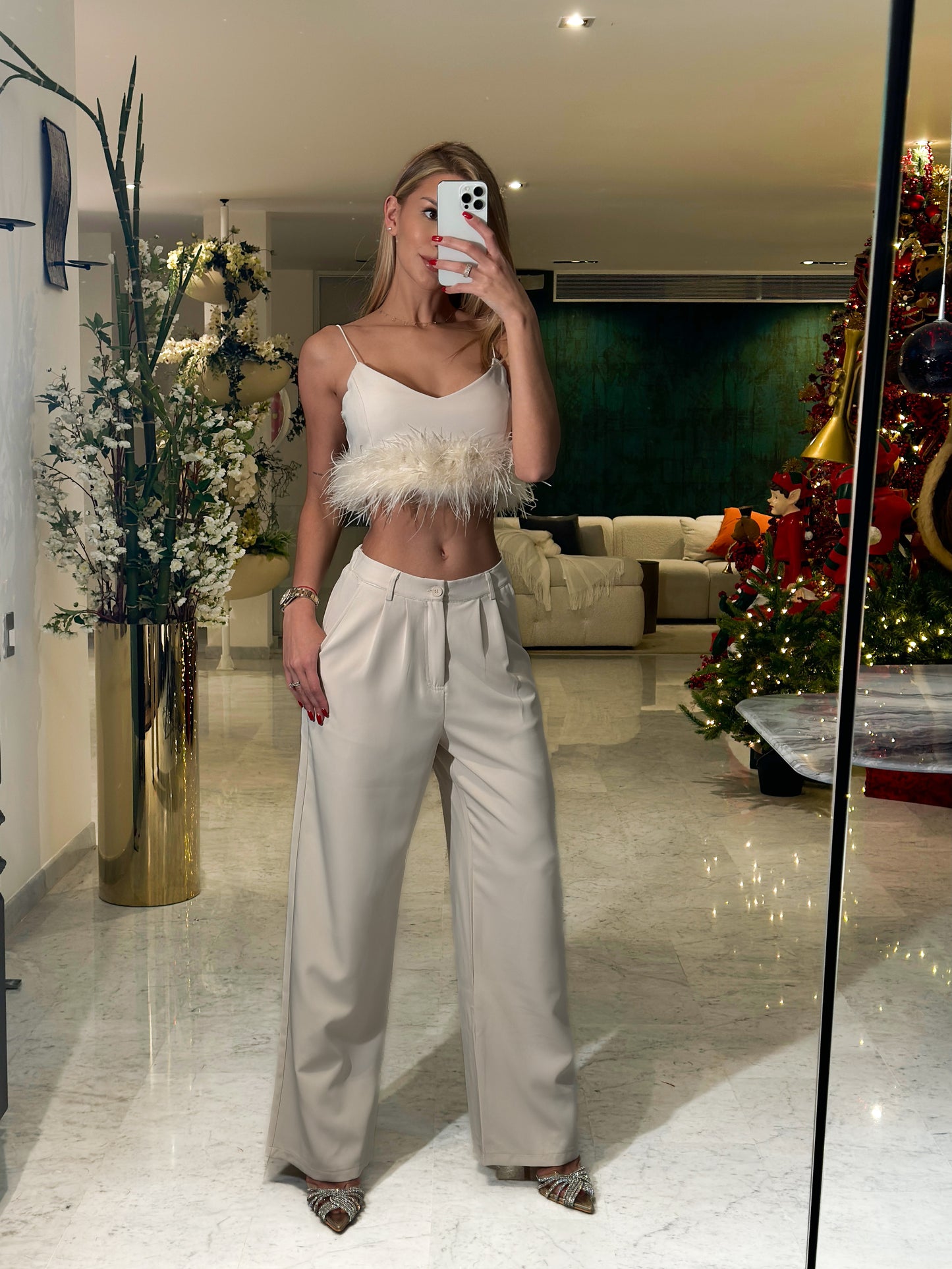 Set de pantalon de vestir y top de plumas