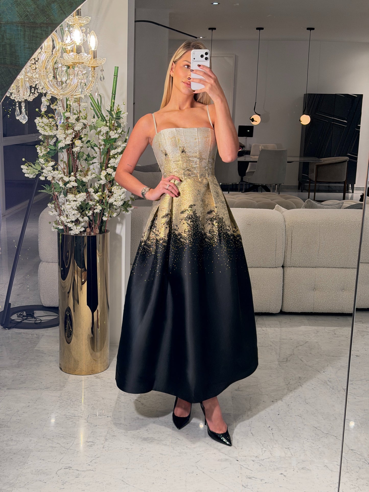 Vestido plateado, dorado y negro cb. S $210