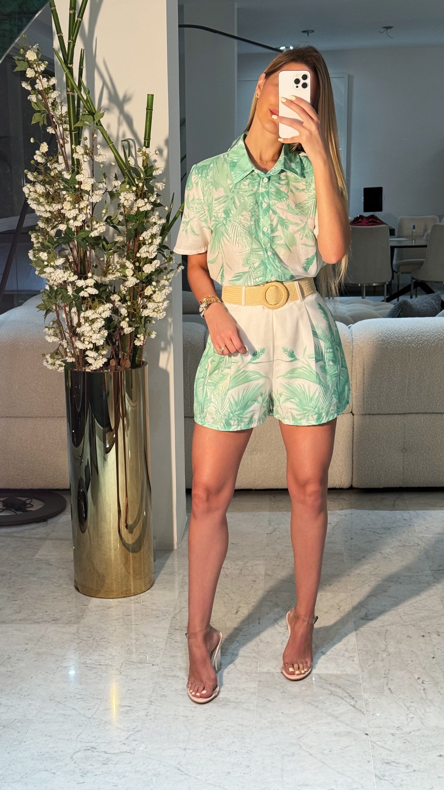 Set de short y camisa blanco con verde flying tomato