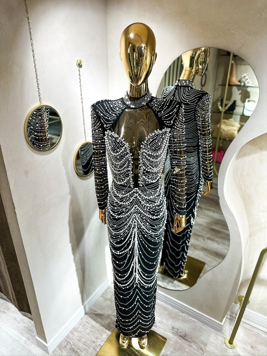 Vestido transparencia con perlas