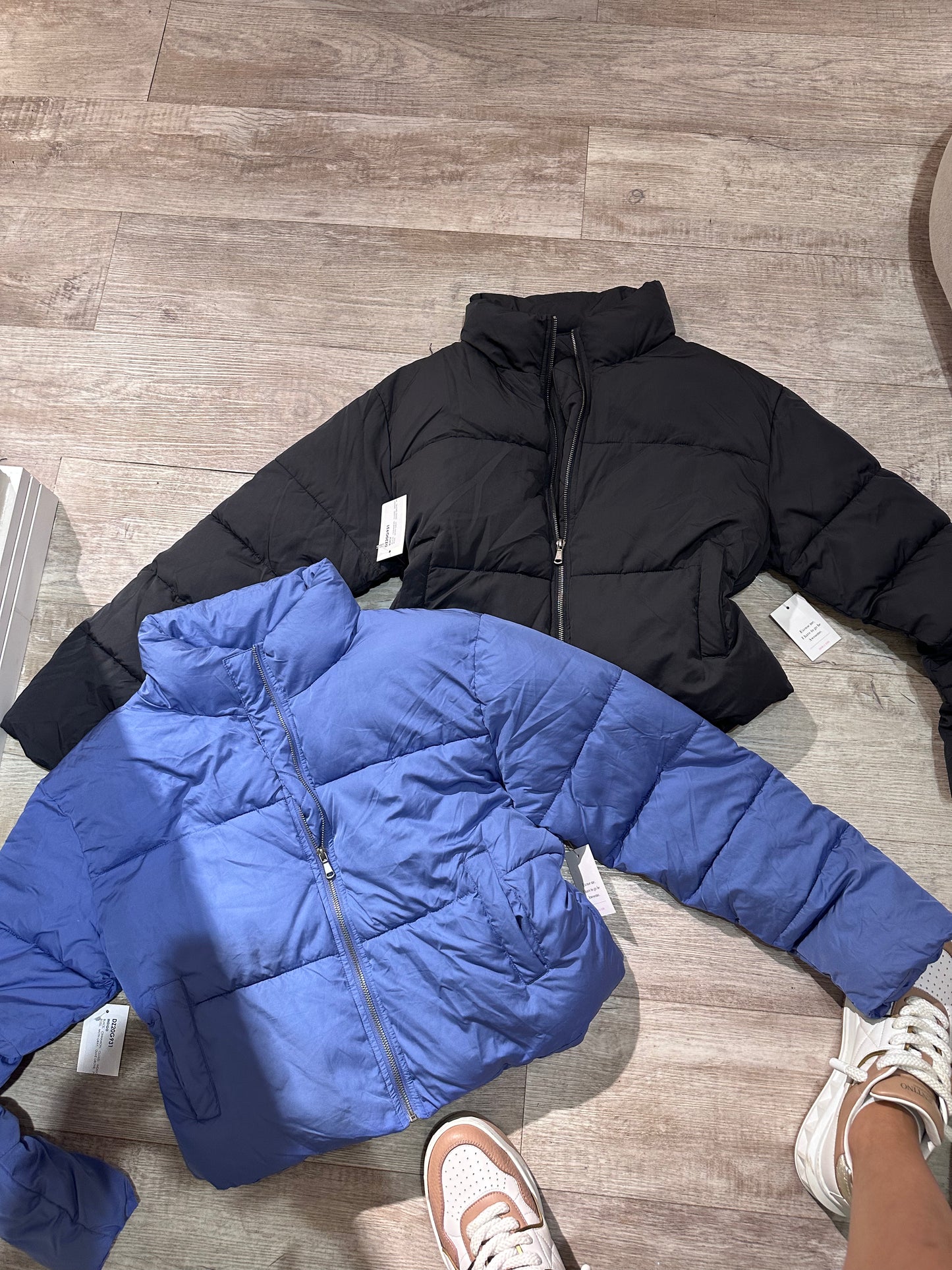 Puffer azul o negro chaqueta