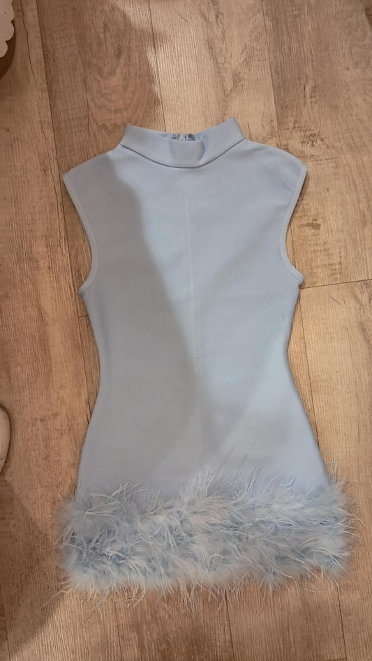 Vestido bandage azul corto con plumas 1S 135$