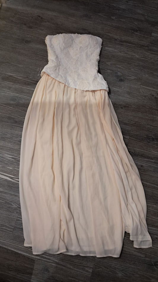 Vestido crema tipo corset cb $195