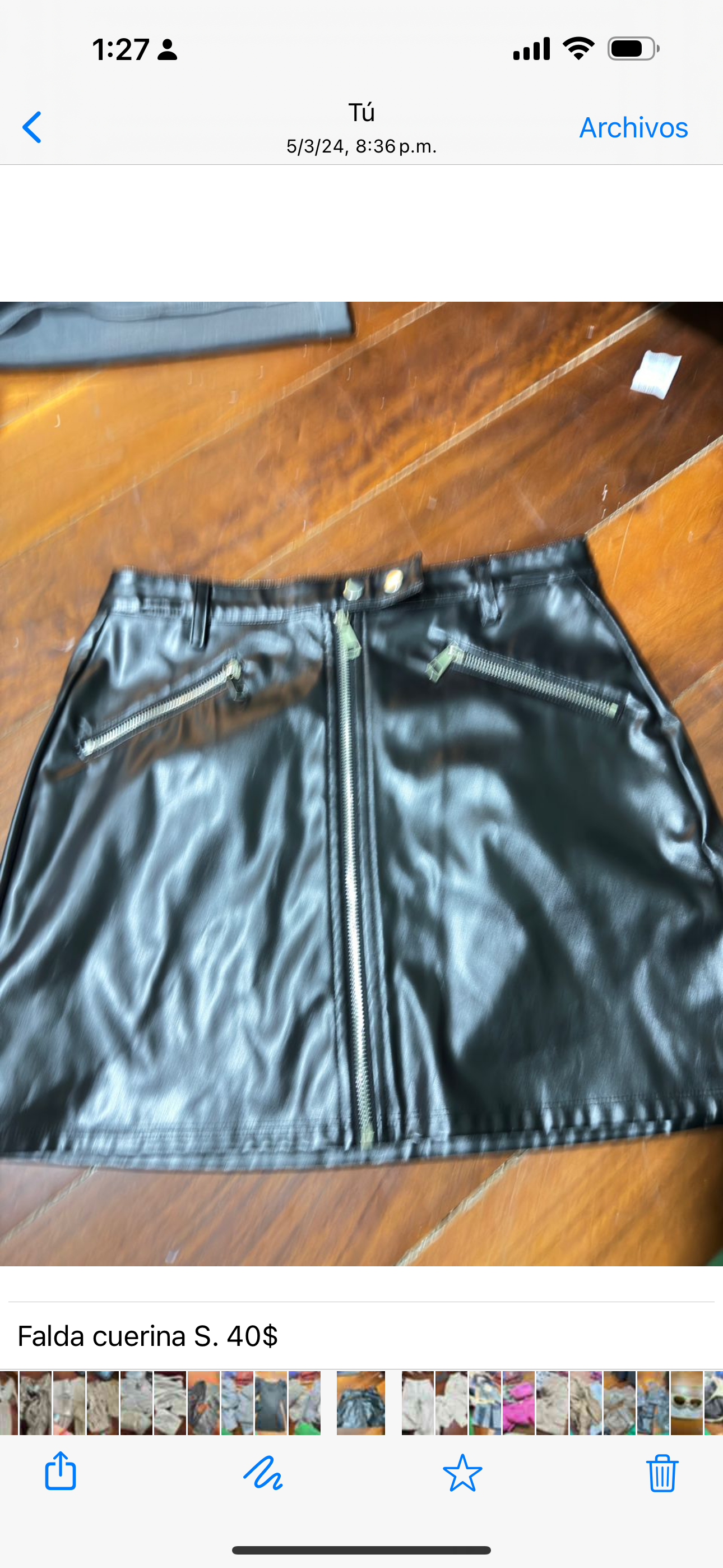 Falda negra cuerina cierres
