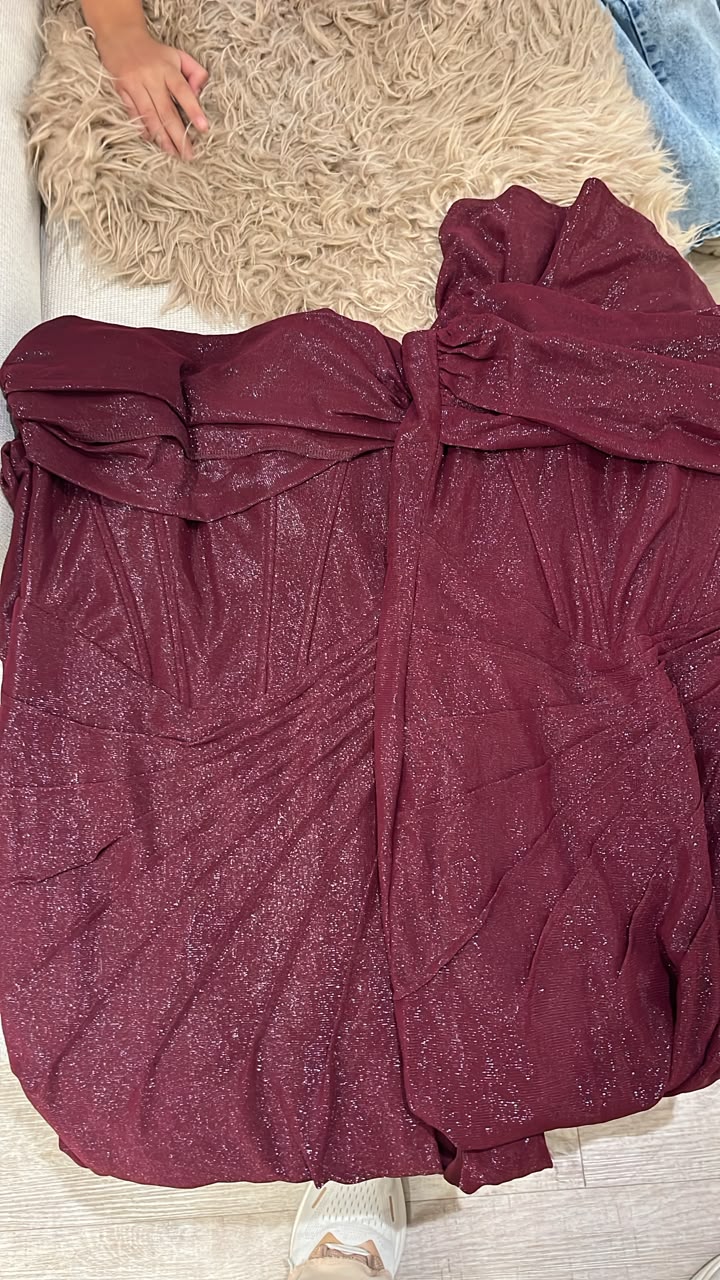 Vestido vinotinto brillante Corset cb $