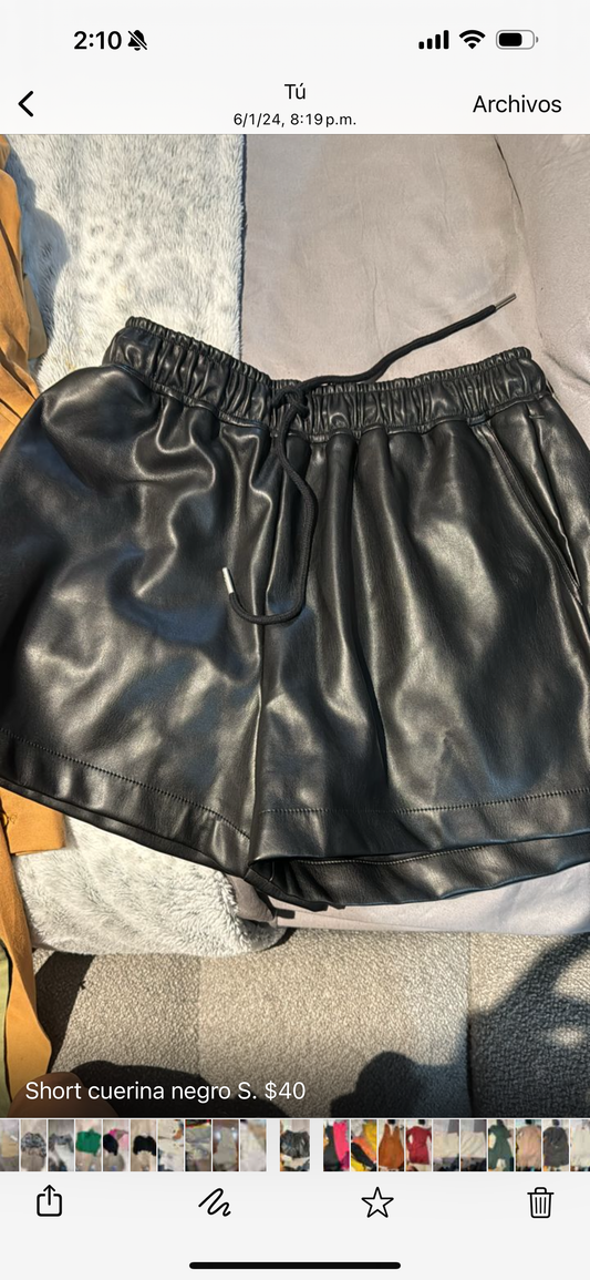 Short negro básico cuerina hyfve