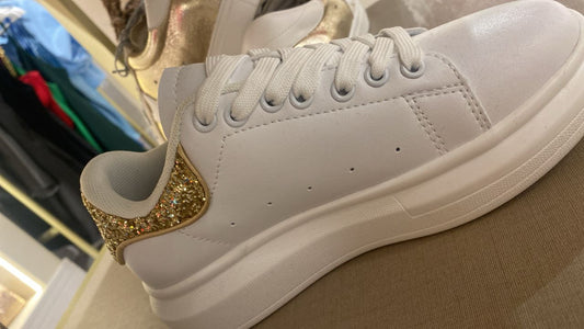 Sneakers AM brillante dorado