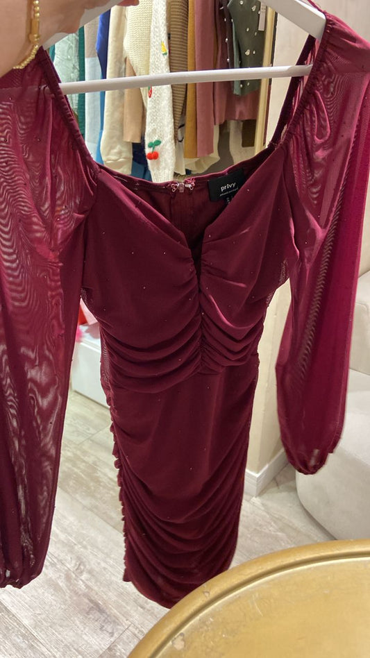 Vestido vino stretch con brillantes privy