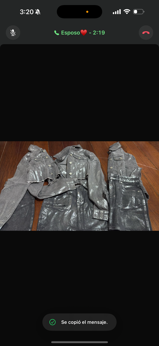 Set de jeans de falda y chaqueta gris