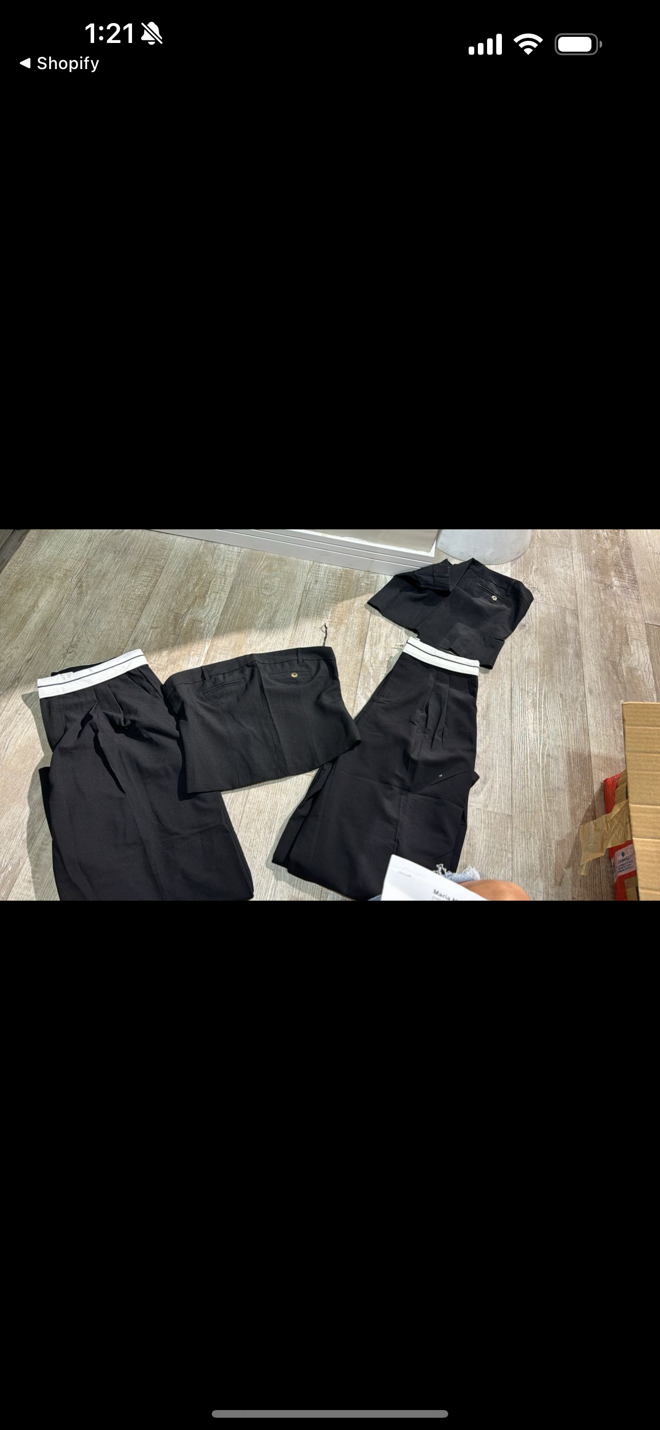 Set de pantalon y top negro de pretina blanca