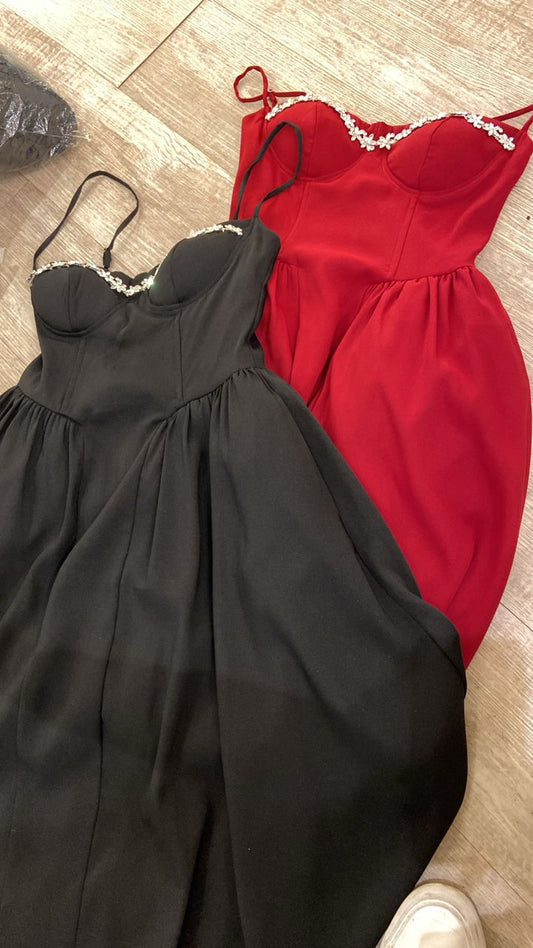Vestido negro y vino tipo princesa con brillos en busto cb