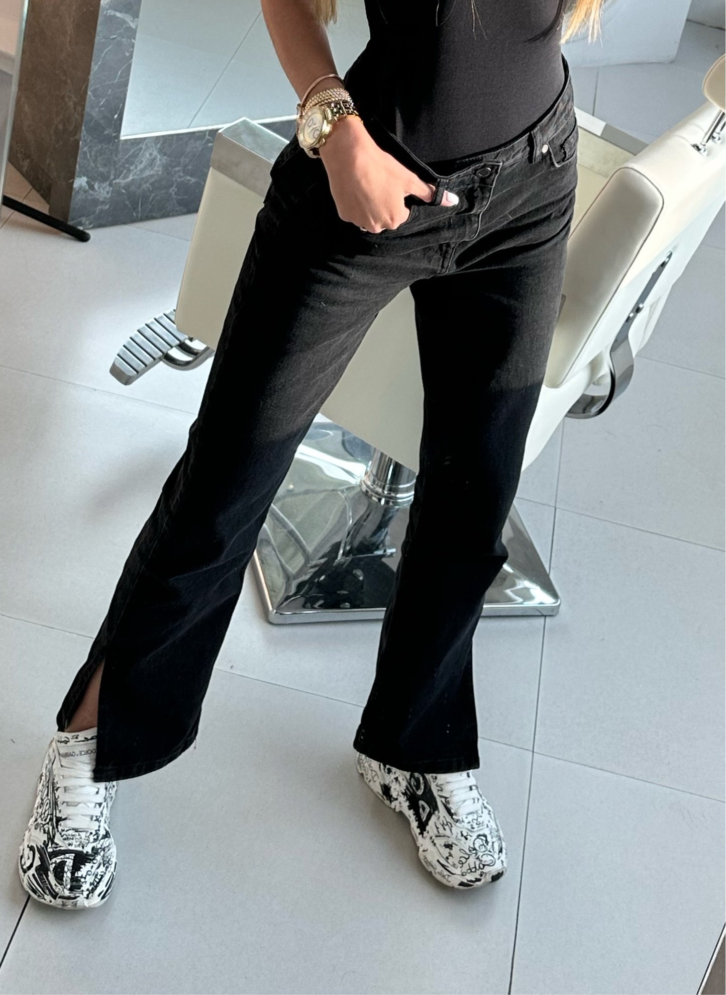 Jeans negros bota ancha