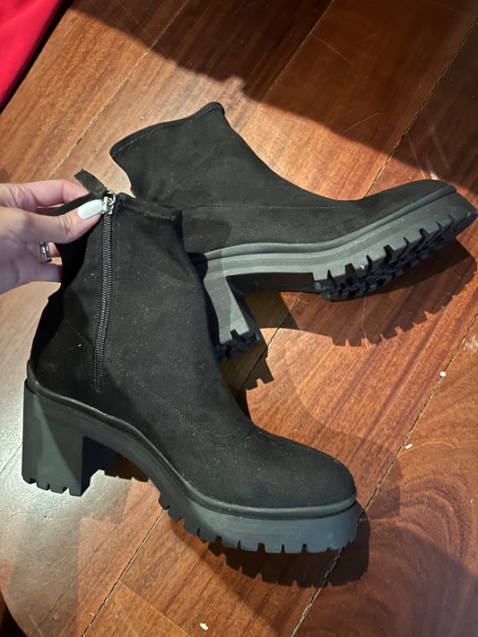 Botas negras de terciopelo