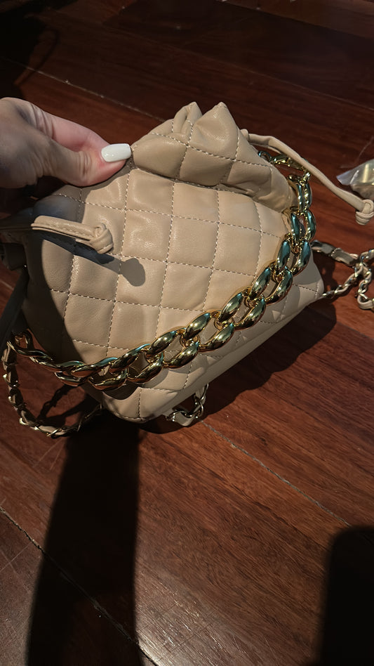 Cartera nude de cadena