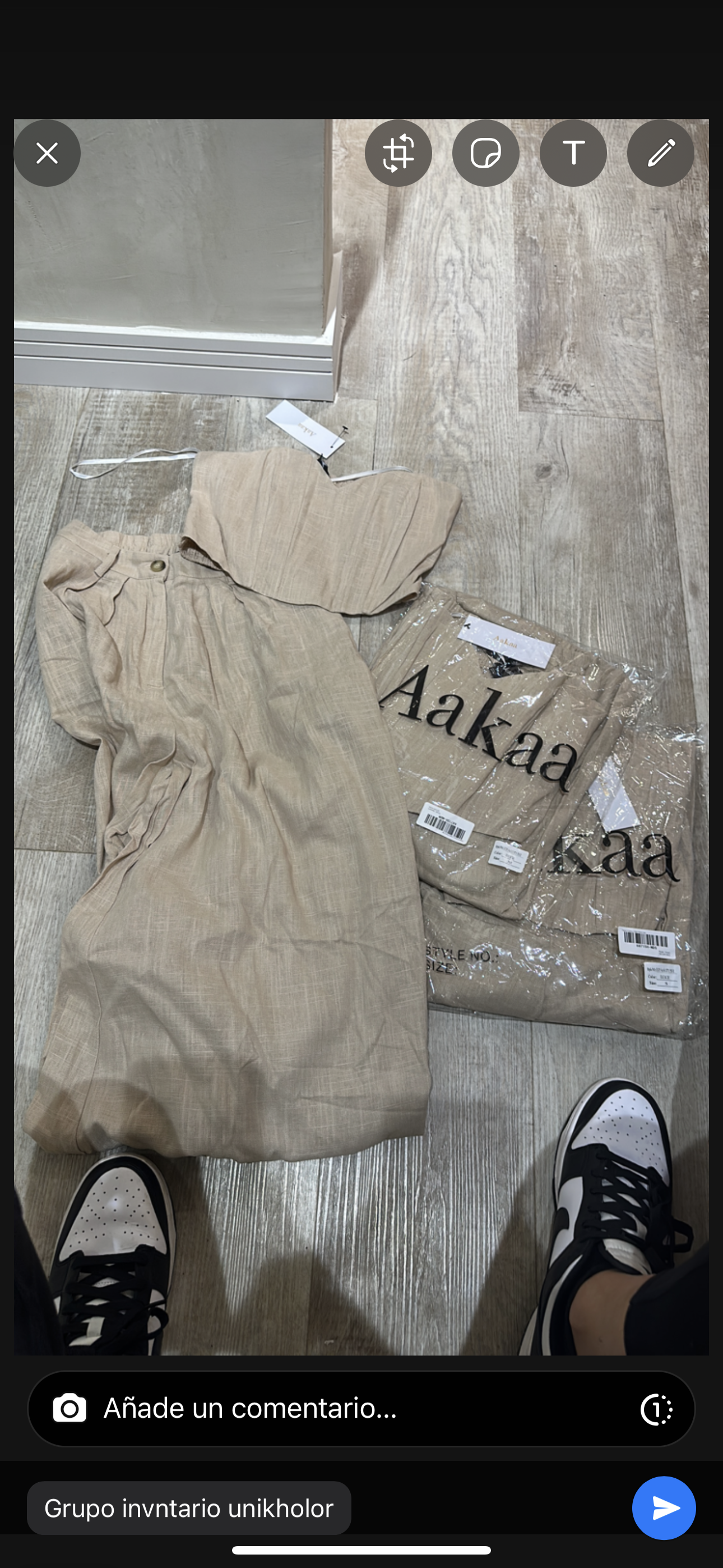 Set de top y pantalón ancho beige