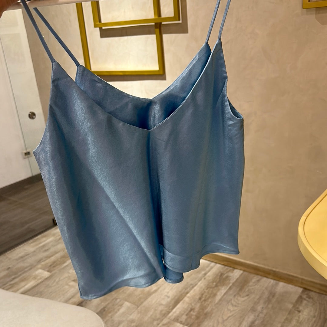 Blusa corta de tiras azul bebe
