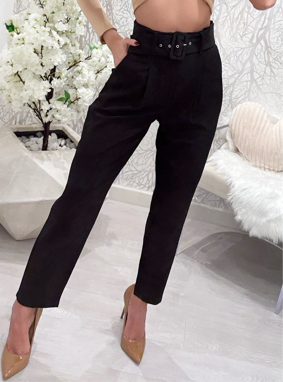 Pant de vestir negro con correa